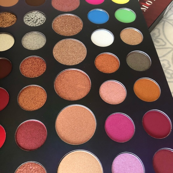 Morphe 39L Hit the Lights Artistry Palette - Picture 2 of 4